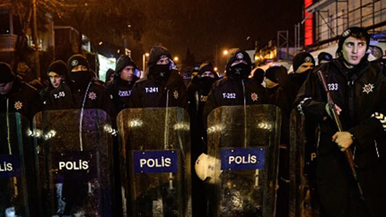 ברזיל: 60 הרוגים במהומות בכלא | חדשות 13