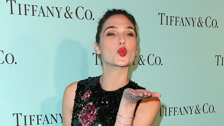 גל גדות תגיש פרס בטקס "גלובוס הזהב"