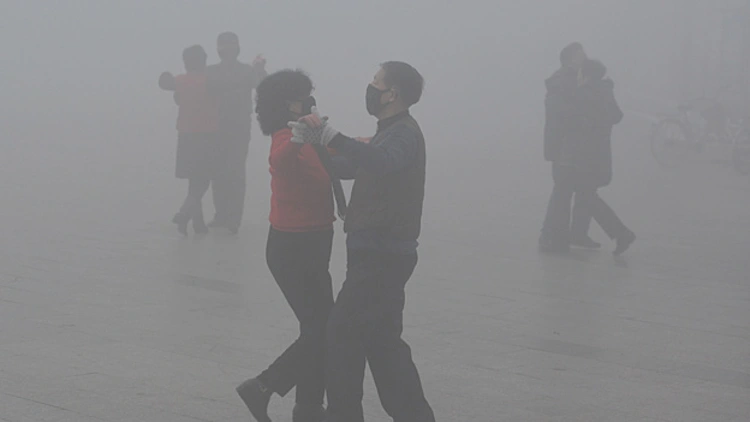 התמונות שעשו את השבוע בעולם: רוקדים תחת זיהום | חדשות 13