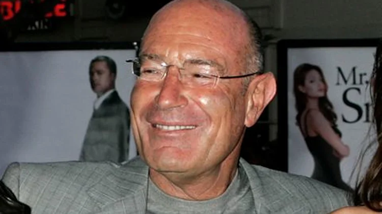 הרומן של המיליארדר עם הפוליטיקאים הישראלים: מי אתה ארנון מילצ'ן? | חדשות 13