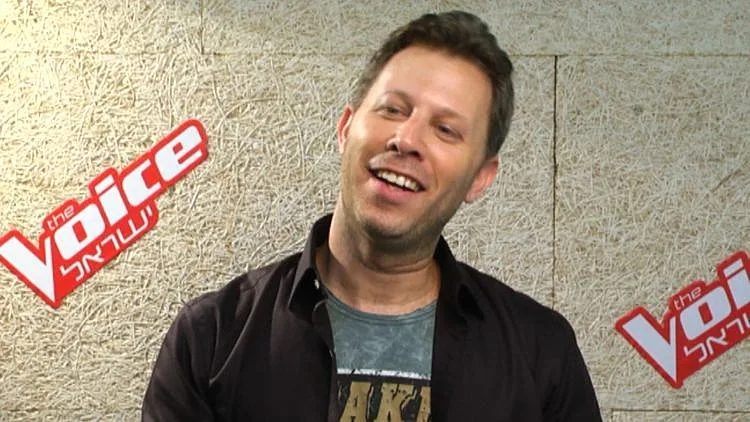 "הייתי תופס את אביב ומנער אותו" צפו בריאיון
