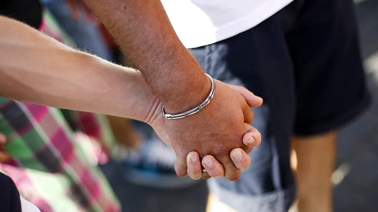 בג"ץ: "עד מתי תכיר מדינת ישראל בדין תורה לנישואים?" | חדשות 13