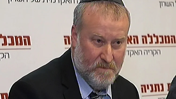 היועמ"ש על חקירות רה"מ: "אשקול בעתיד את פרסום הקלטות" | חדשות 13