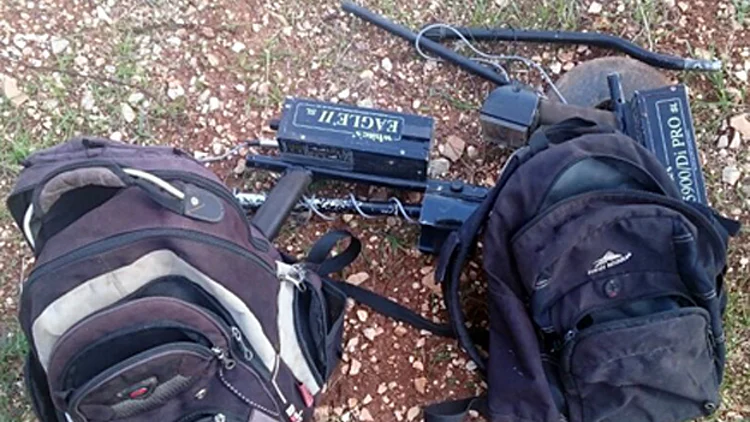 מהממצאים שנתפסו (מתאם פעולות הממשלה בשטחים)