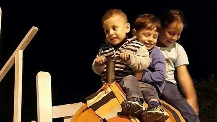 שלושת הילדים שנספו (המשפחה)