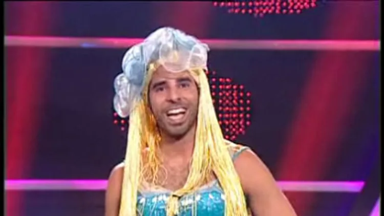 צחוק מעבודה, עונה 6, פרק 5: עונת הרחצה נפתחת