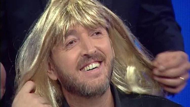 צחוק מעבודה, עונה 7, פרק 9: למה לי פוליטיקה?