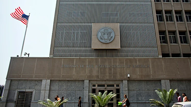 מצננים את ההתלהבות בישראל: "הדיבורים על השגרירות מנופחים" | חדשות 13