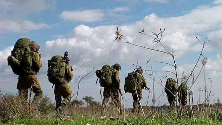 מחקר חדש חושף: שכיחות העישון עולה במהלך השירות הצבאי | חדשות 13