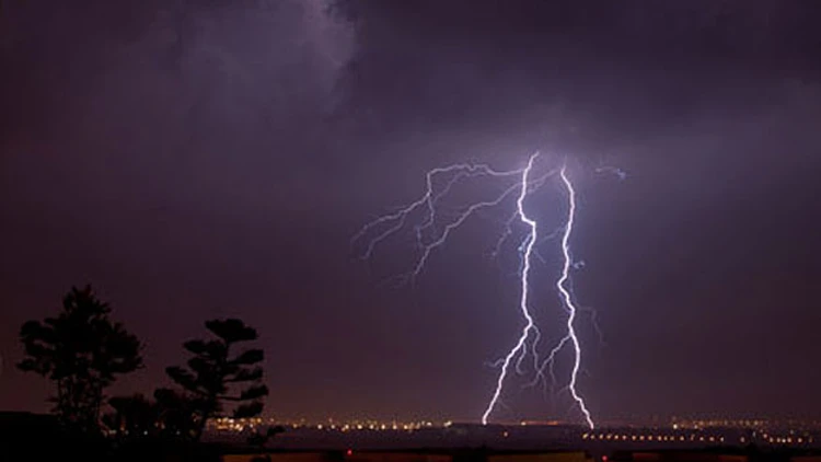לקראת סופ"ש חורפי (ארכיון) (אלי בצרי)