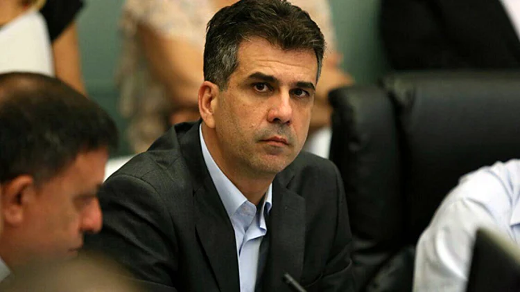 האזינו: שר הכלכלה החדש בהצהרה מעניינת | חדשות 13