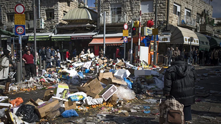 משרד הבריאות מתערב במשבר בי-ם (פלאש 90 / יונתן סינדל)