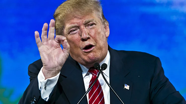 טראמפ במתקפה נגד השופט (רויטרס)