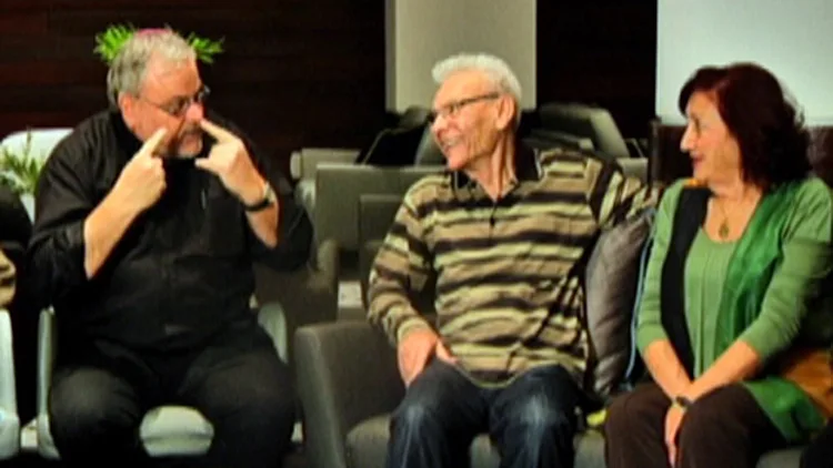 הכרויות בגיל השלישי, מנחם הורוביץ