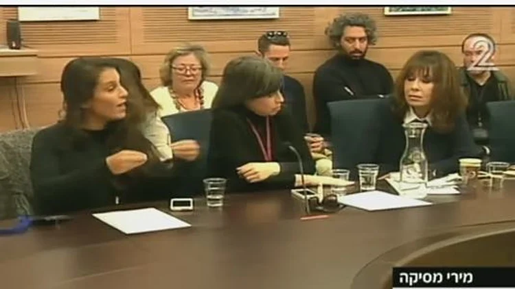 הזמרות עלו לרגל לירושלים | חדשות 13