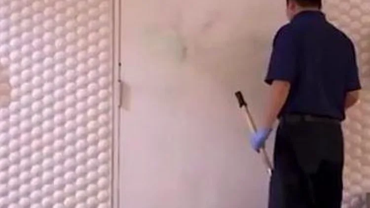 המנקה שמרוויח 74,000 ש"ח בחודש