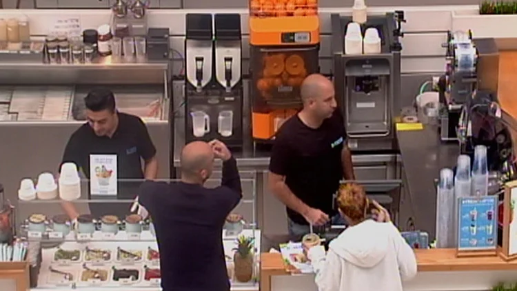 ניסוי בקופה: "שלם כפי יכולתך" | חדשות 13