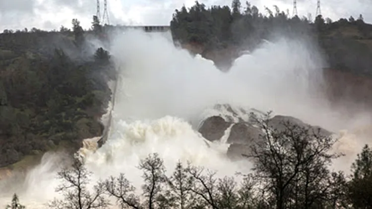 סכר אורוביל, קליפורניה