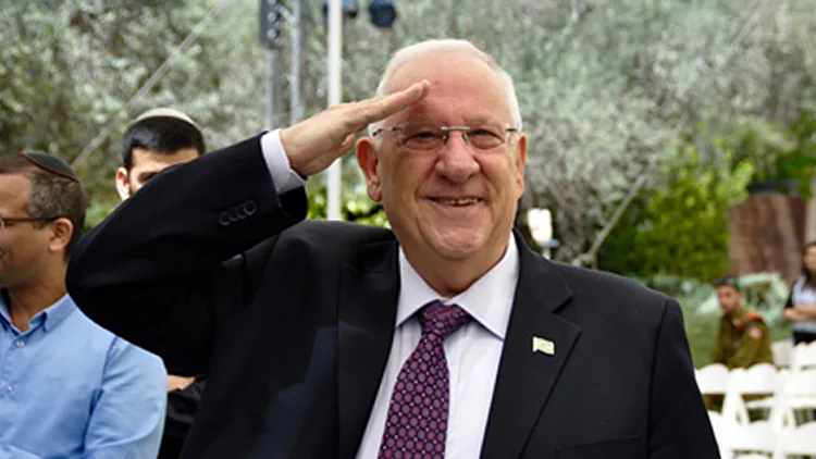 האם תבוטל שנת השירות? הנשיא ריבלין נרתם להסדרת הנושא | חדשות 13