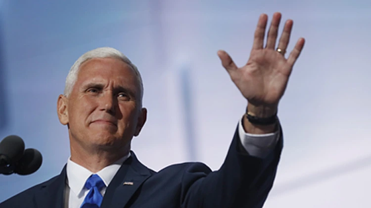 סגן נשיא ארצות הברית: "מחויבים למנוע נשק גרעיני מאירן" | חדשות 13