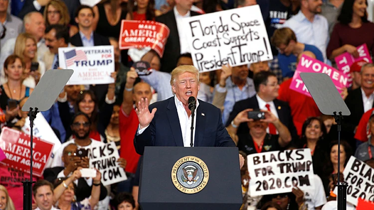 האם נשיא ארה"ב המציא פיגוע בשוודיה? | חדשות 13