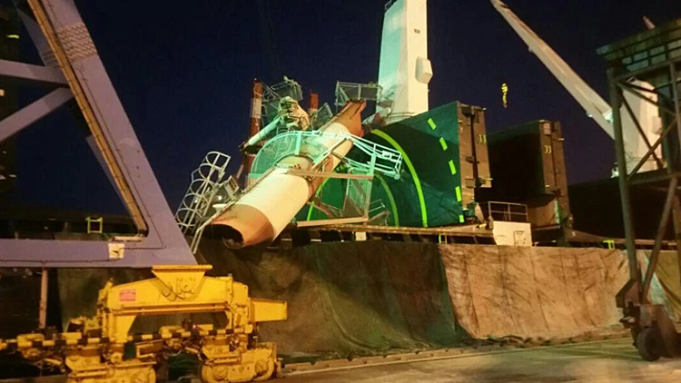 נמל אשדוד, הערב