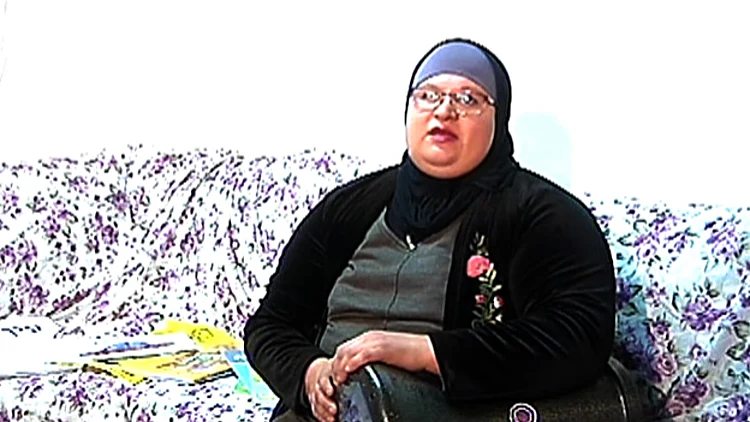 כך המורה מטייבה מלמדת עברית את תלמידיה | חדשות 13