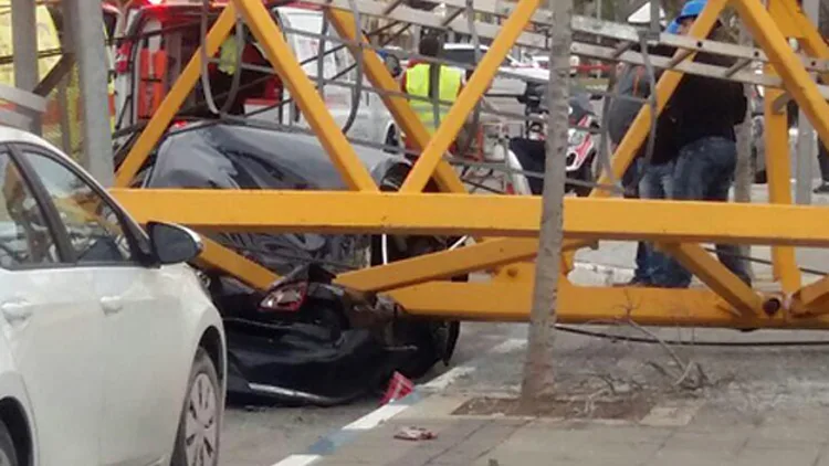 פשיטה על חברות שמעסיקות מנופאים | חדשות 13