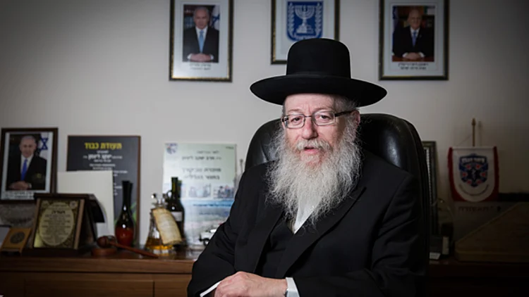 שר הבריאות בראיון מיוחד: "לא ידעתי, נטפל. לא ארפה מהנושא" | חדשות 13