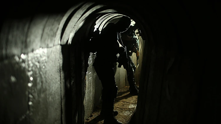 תושבי מושב נתיב העשרה: "שומעים חפירות" | חדשות 13