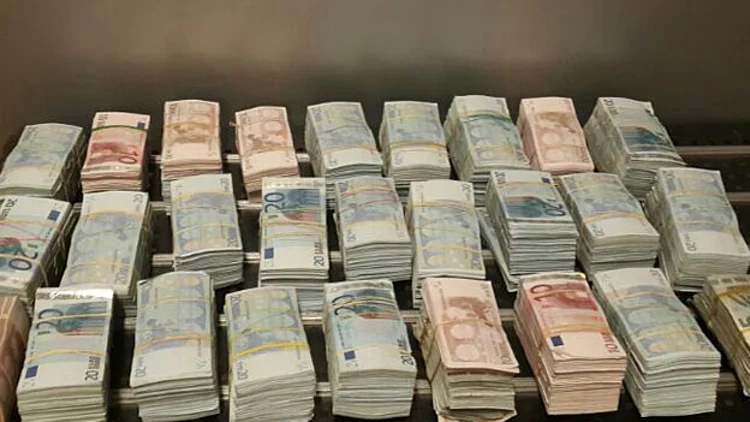 הונאת ענק בחו"ל: נעצרו 20 חשודים ישראלים | חדשות 13