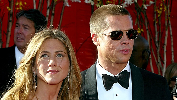 ג'ניפר אניסטון ובראד חזרו לדבר | רשת 13