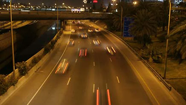 נוסע נגד התנועה בכביש החוף: "התבלבלתי" | חדשות 13