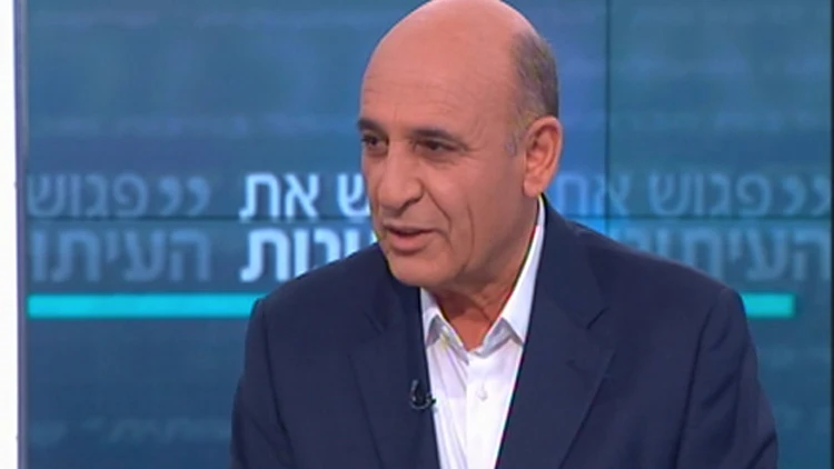 מופז באולפן, הערב