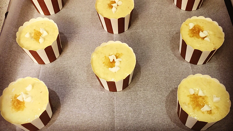 עוגות בננה ושוקולד לבן עם מלח גס | רשת 13