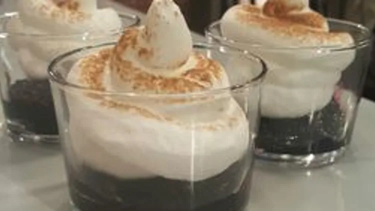 אוכמניות במרנג | רשת 13