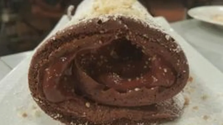 רולדת שוקולד ואגוזי לוז | רשת 13