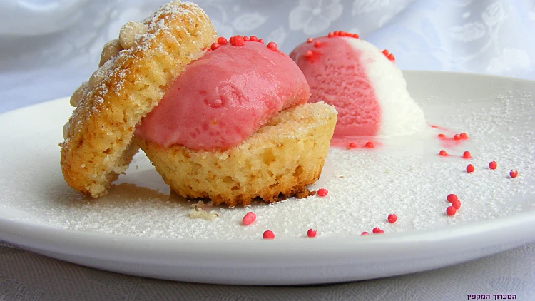 מאפינס גלידה תות לימון (פרווה) | רשת 13