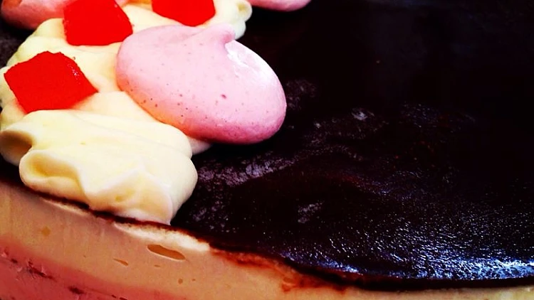 מוס תות ושוקולד לבן | רשת 13