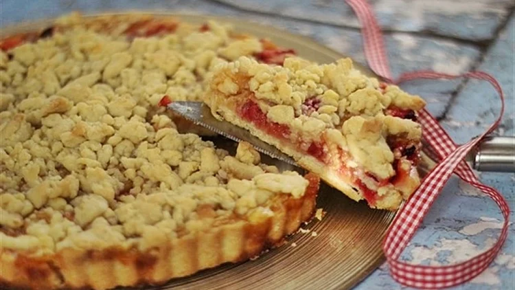 פאי תפוחים ושזיפים | רשת 13