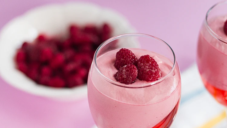 ג'לי תות עם קציפת פטל | רשת 13