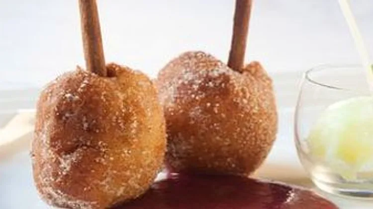 סופגניות תפוז על מקל קינמון | רשת 13