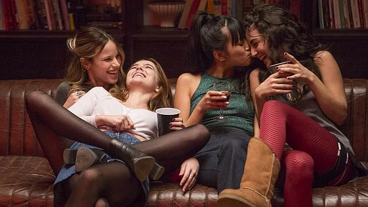 "לפני שאפול" חסר ייחוד בדיוק כמו הדמות הראשית בסרט