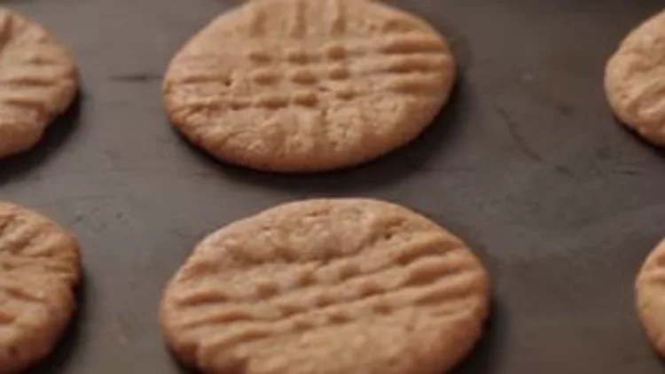 עוגיות חמאת בוטנים מ-4 מרכיבים | רשת 13