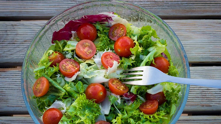 אוכלים נכון: רטבים לסלט | חדשות 13