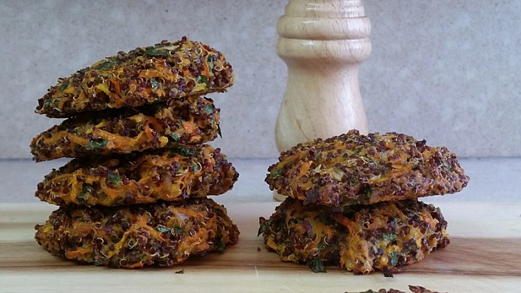 לביבות קינואה אדומה