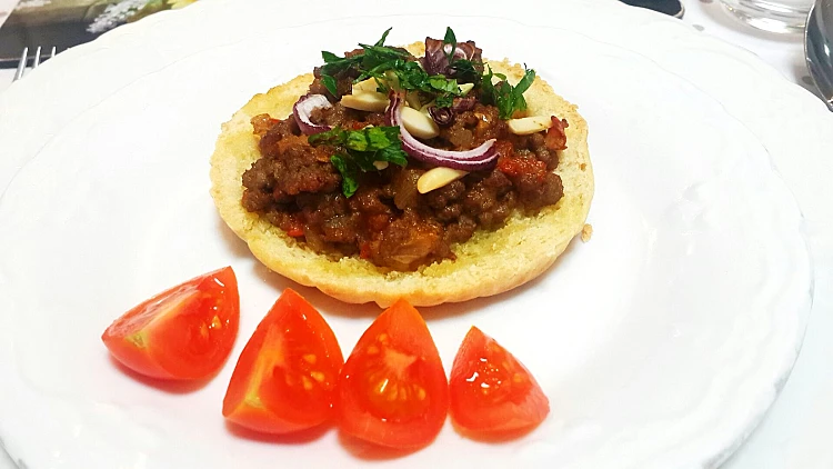 לחמעג'ון | רשת 13