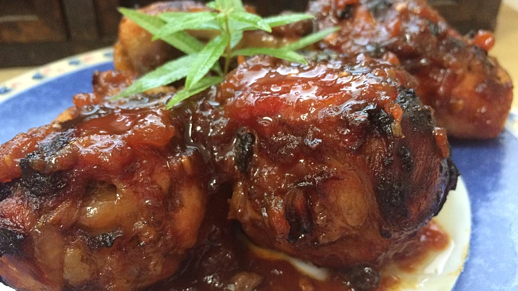 שוקיים ברוטב מתוק-חריף