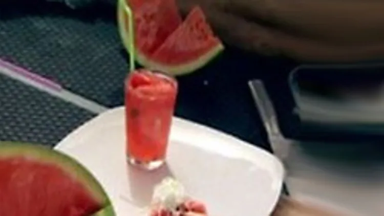 משקה אבטיח ונענע