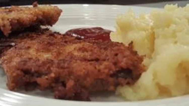 שניצל עגל ופירה עם חרדל ושום | רשת 13